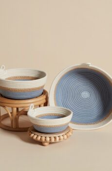 Set of three bowls in blue and jute