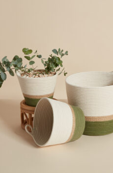 Set of three planters in olive and jute